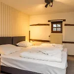 Hotel,herberg&appartementen De Smidse * Epen