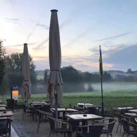 Hotel,herberg & De Smidse Отель Эпен